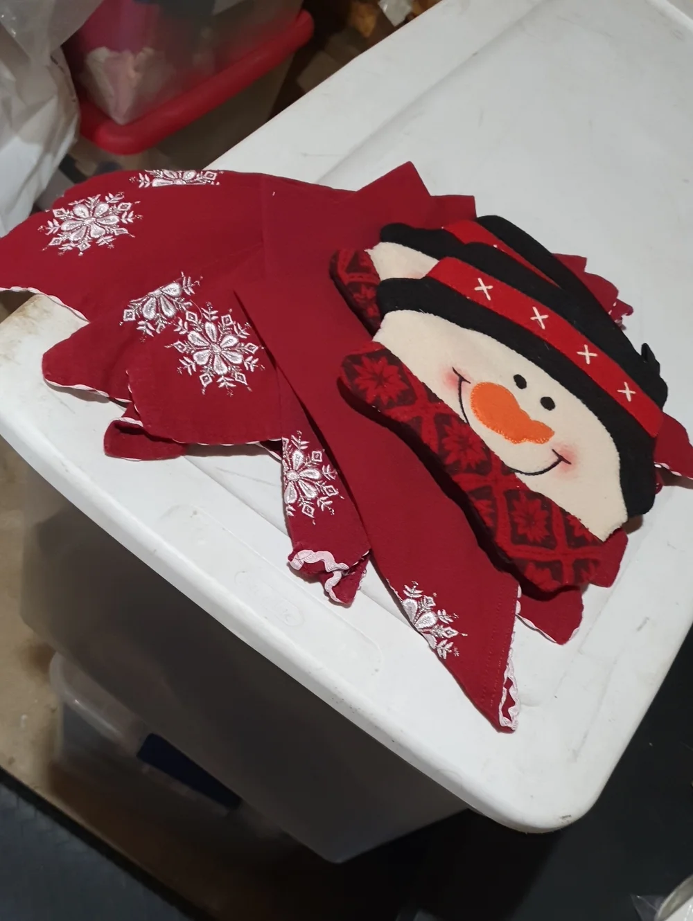 Red Snowman Holiday Table Accent Napkins & Potholders - Festive Winter Placemat